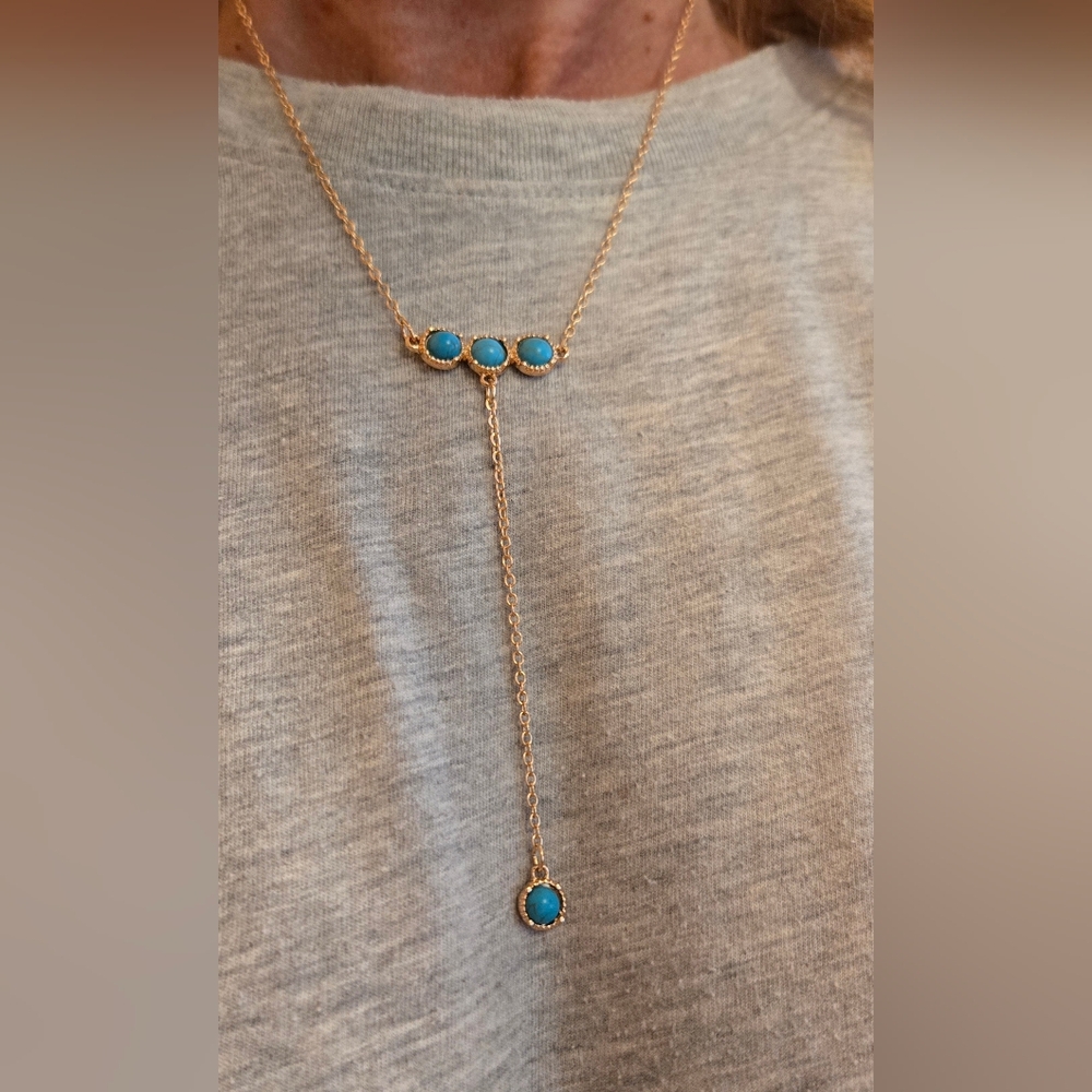 Elegant Gold and Turquoise Y Necklace